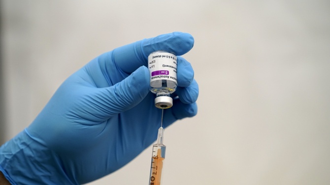 Южна Африка замрази плановете си да използва ваксината на АстраЗенека