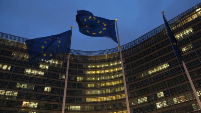 Европейската комисия приветства днешния вот на Европейския парламент, който потвърди