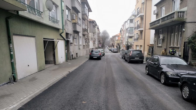 Община Бургас продължава работата по обновяването на голям градски район