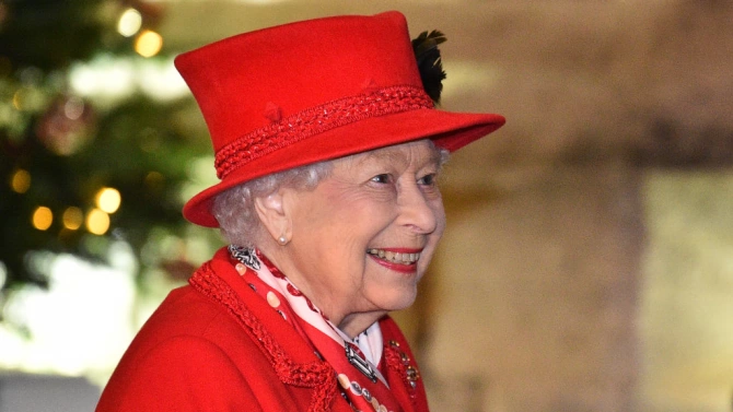 Британската кралица Елизабет Втора отбеляза в събота 69 ата годишнина от