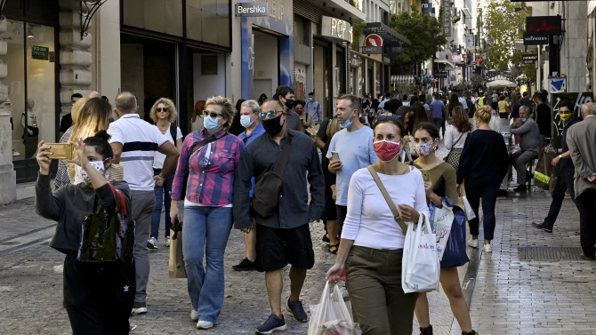 Пълен локдаун в столицата Атина заради скока на случаите на