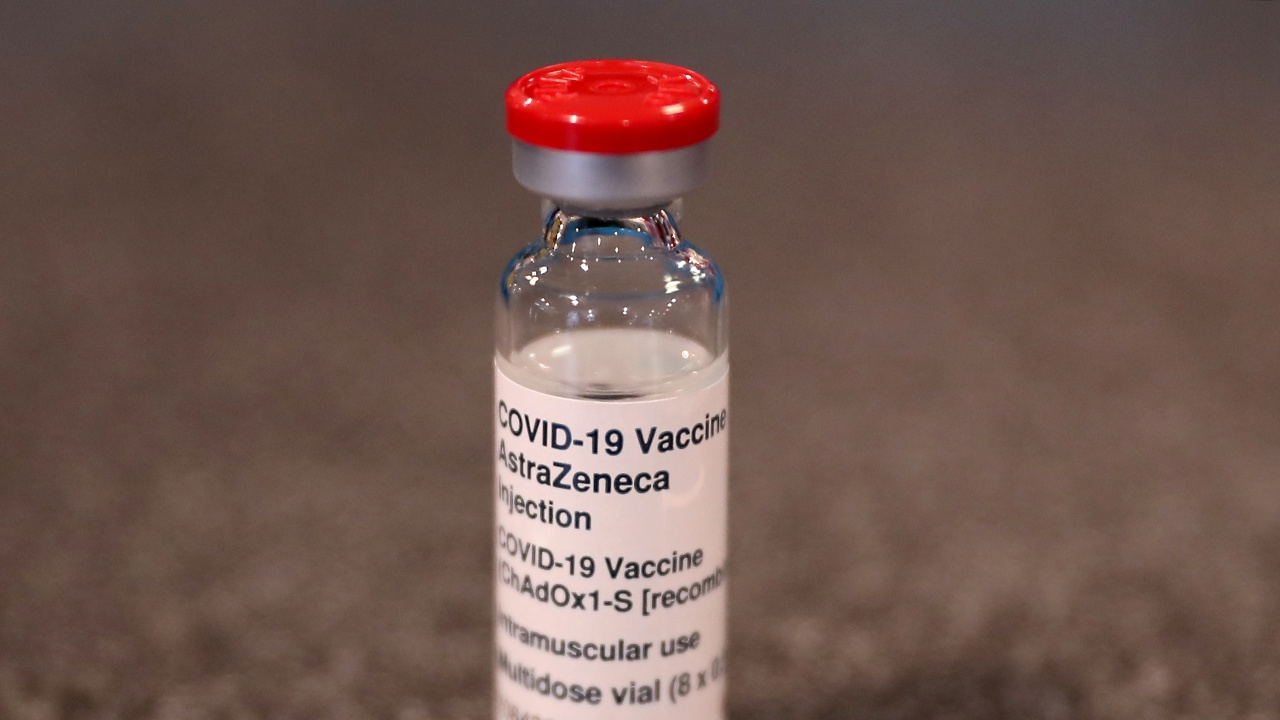 Учител почина след ваксинация с "АстраЗенека" в Италия