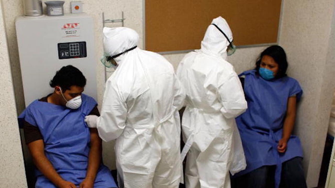 Иран започва изпитвания на ваксина собствено производство срещу COVID-19 