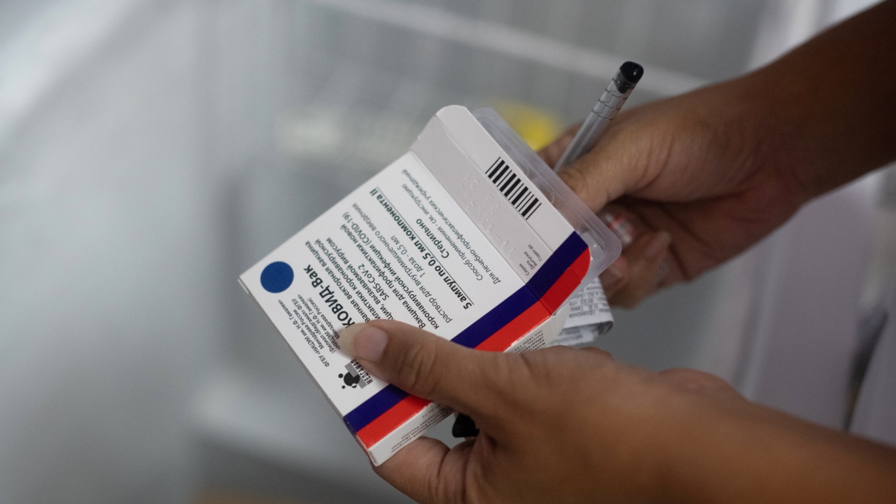 Руската ваксина е малко вероятно да бъде одобрена в близко бъдеще в Европа