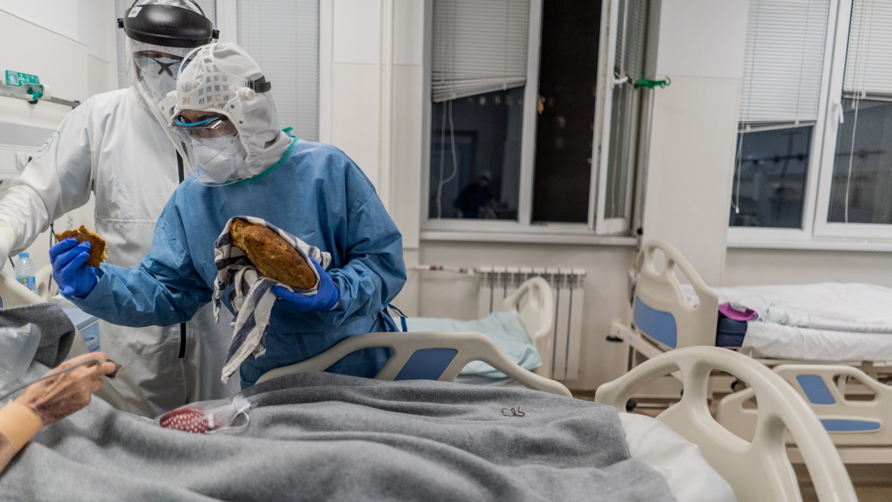 121 пациенти с коронавирус са настанени в болницата в Плевен, седем от тях са в реанимация
