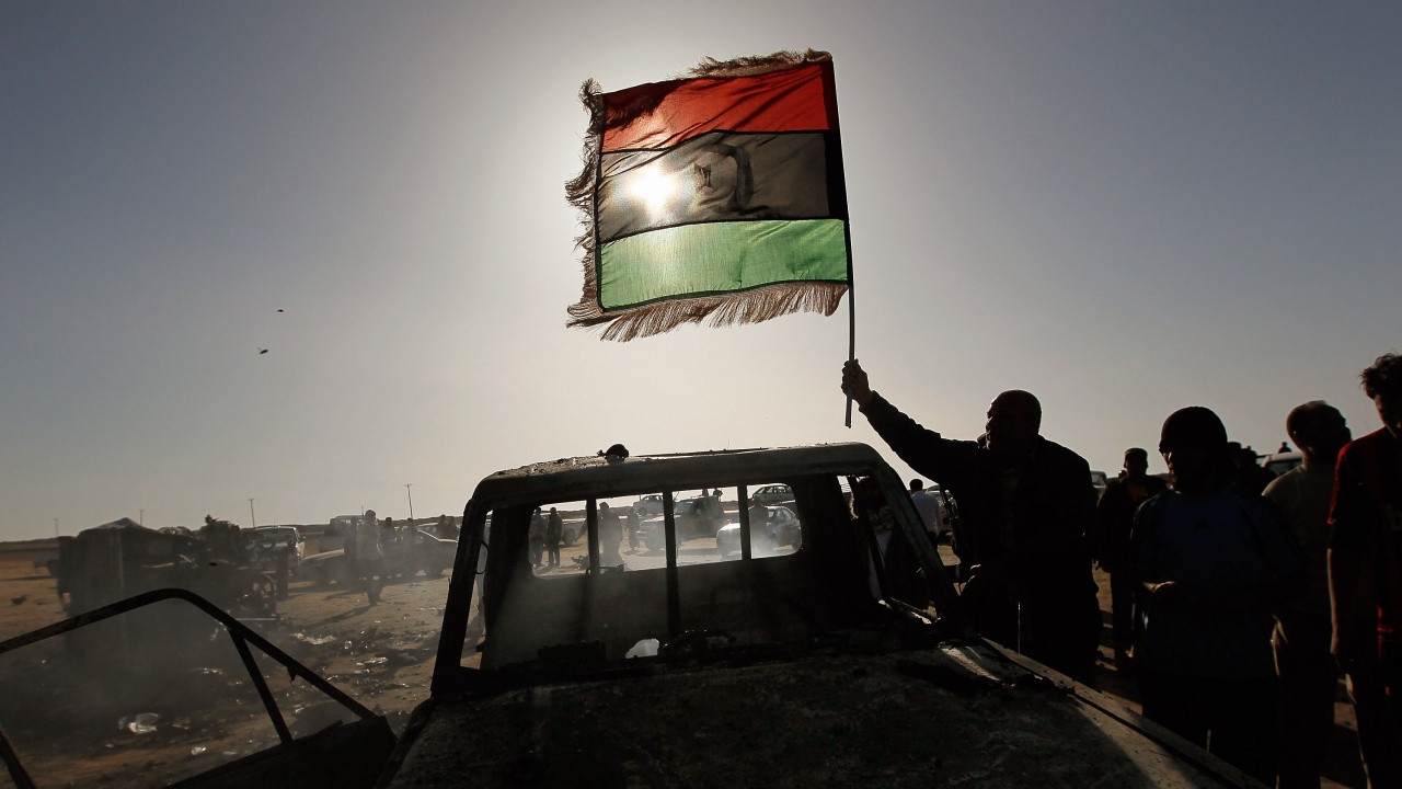 Източното либийско правителство предаде официално властта на новото правителство на единството
