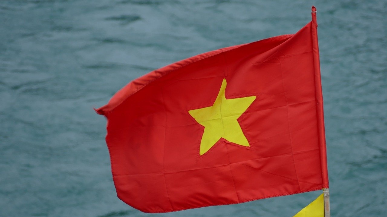 Във Виетнам започна сесия на парламента за избор на президент и премиер