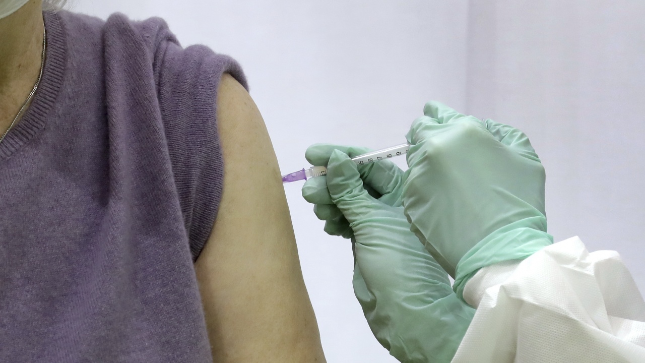 РЗИ: В Плевен ваксинацията срещу коронавирус върви уверено