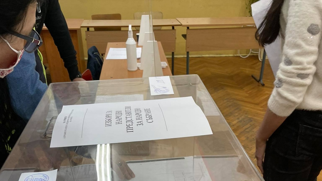 Избирателната активност в 26 ИР София-област към 17.00 ч. е 46,53% 