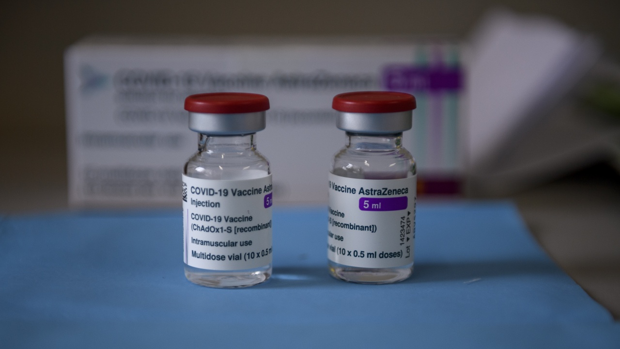 Словения спира да поставя ваксината на АстраЗенека на хора под 60 години 