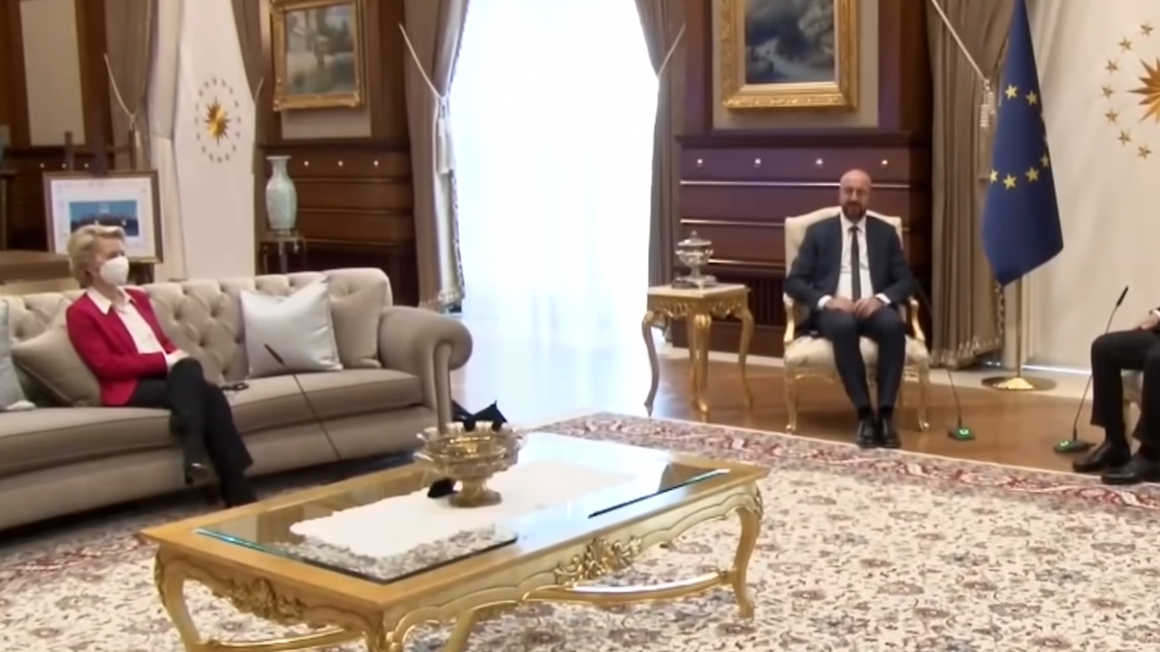 Почетно кресло за Фон дер Лайен в италианския парламент, след като Ердоган я лиши от стол