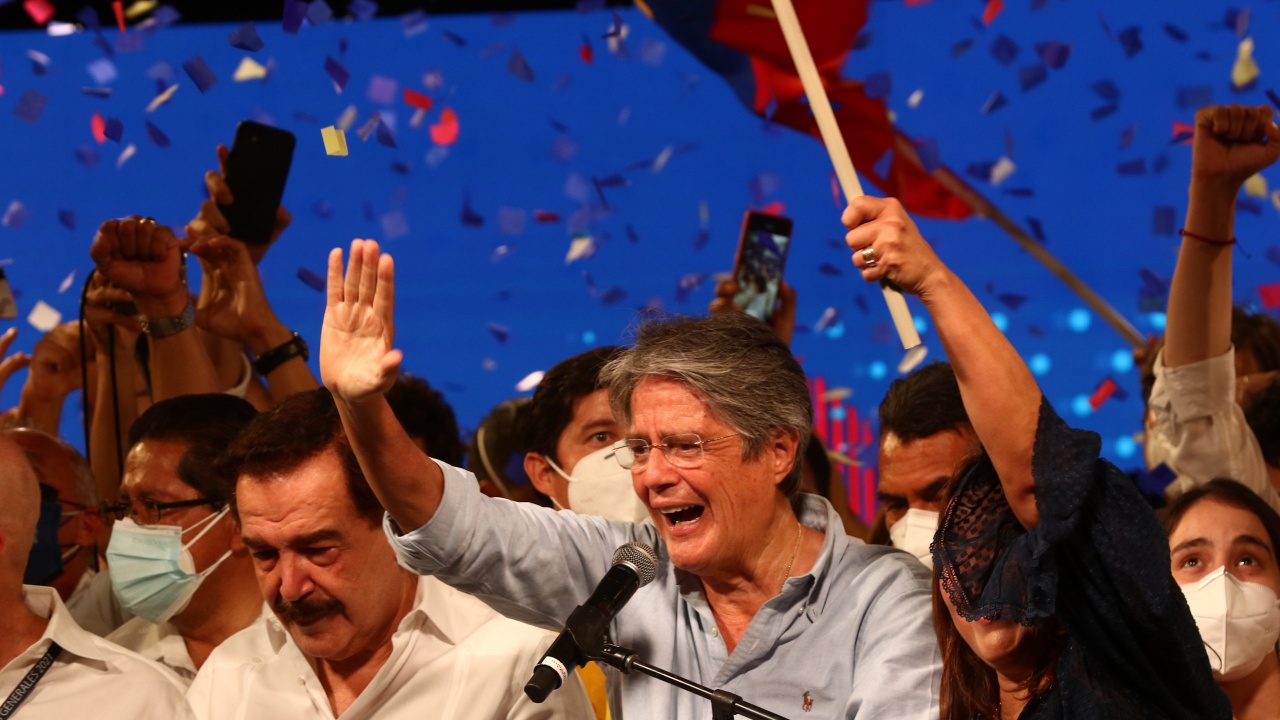 Кандидатът на десницата спечели президентските избори в Еквадор
