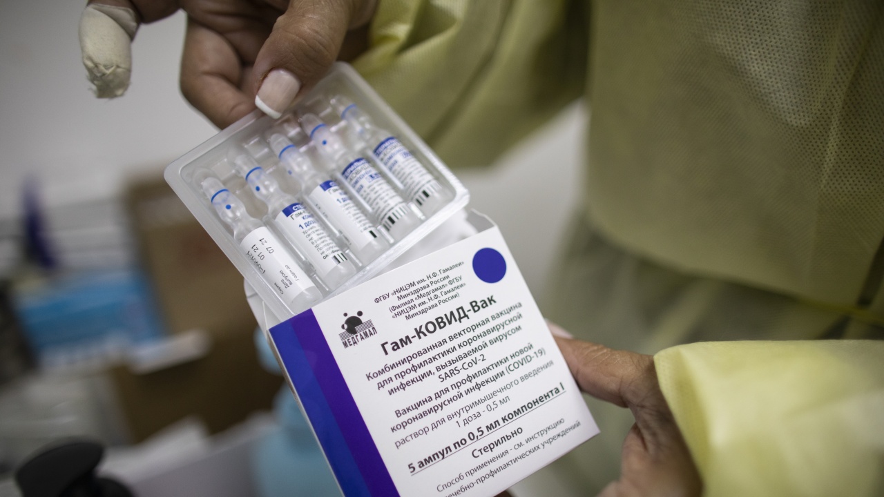 Първите ваксини, произведени в Сърбия, ще излязат между 5 и 10 юни