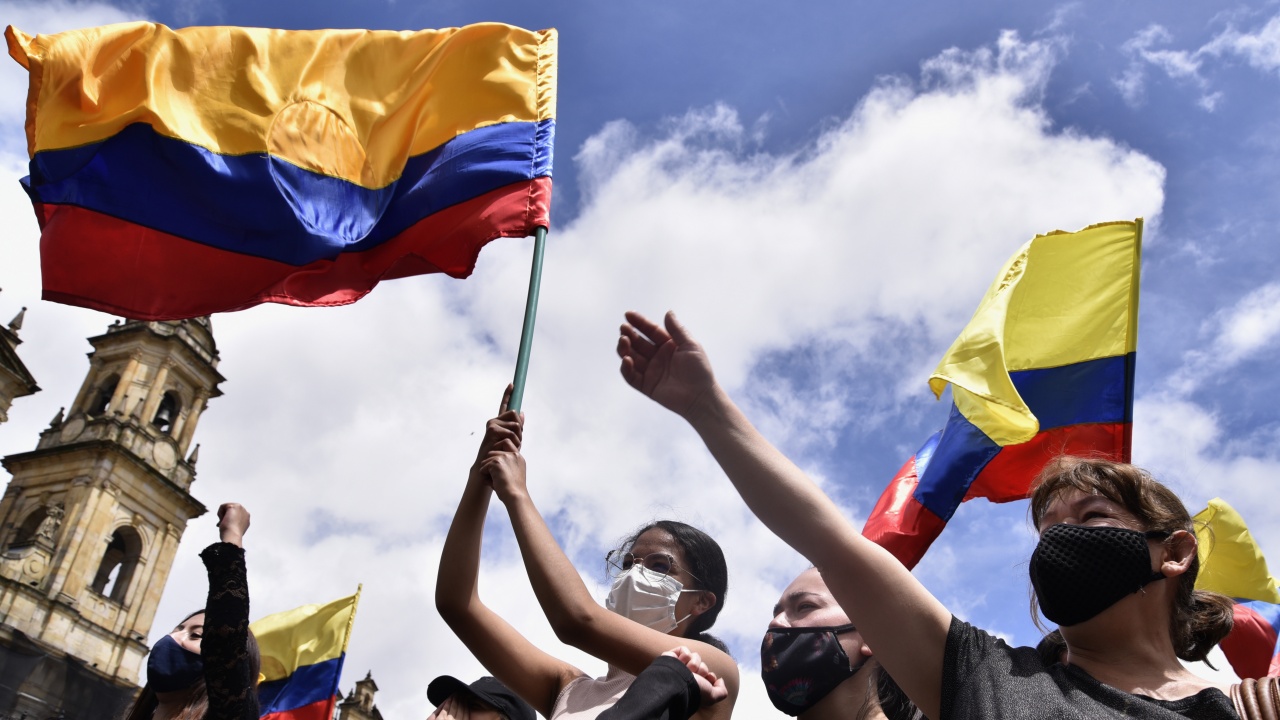 Продължава да расте броят на ранените при протестите в Колумбия