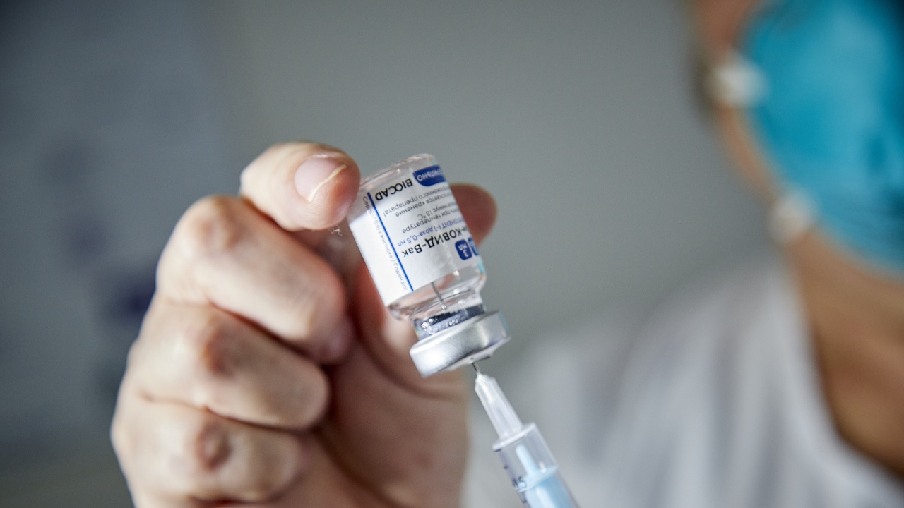 Еднодозовата ваксина "Спутник лайт" влиза в масова употреба в Русия