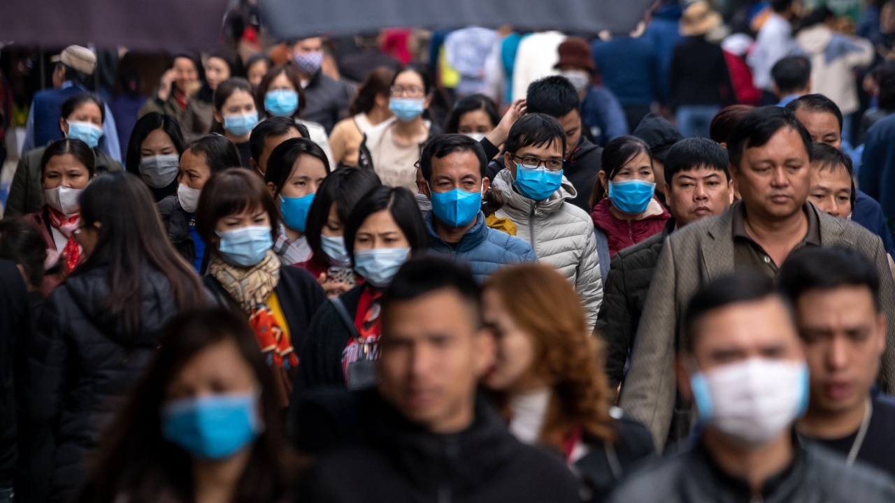 Виетнам затегна ограниченията върху придвижването на фона на рекорден брой нови случаи на коронавирус