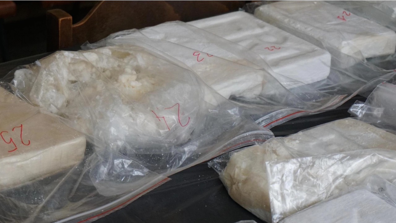 Нидерландската полиция разби огромна лаборатория за синтетична дрога