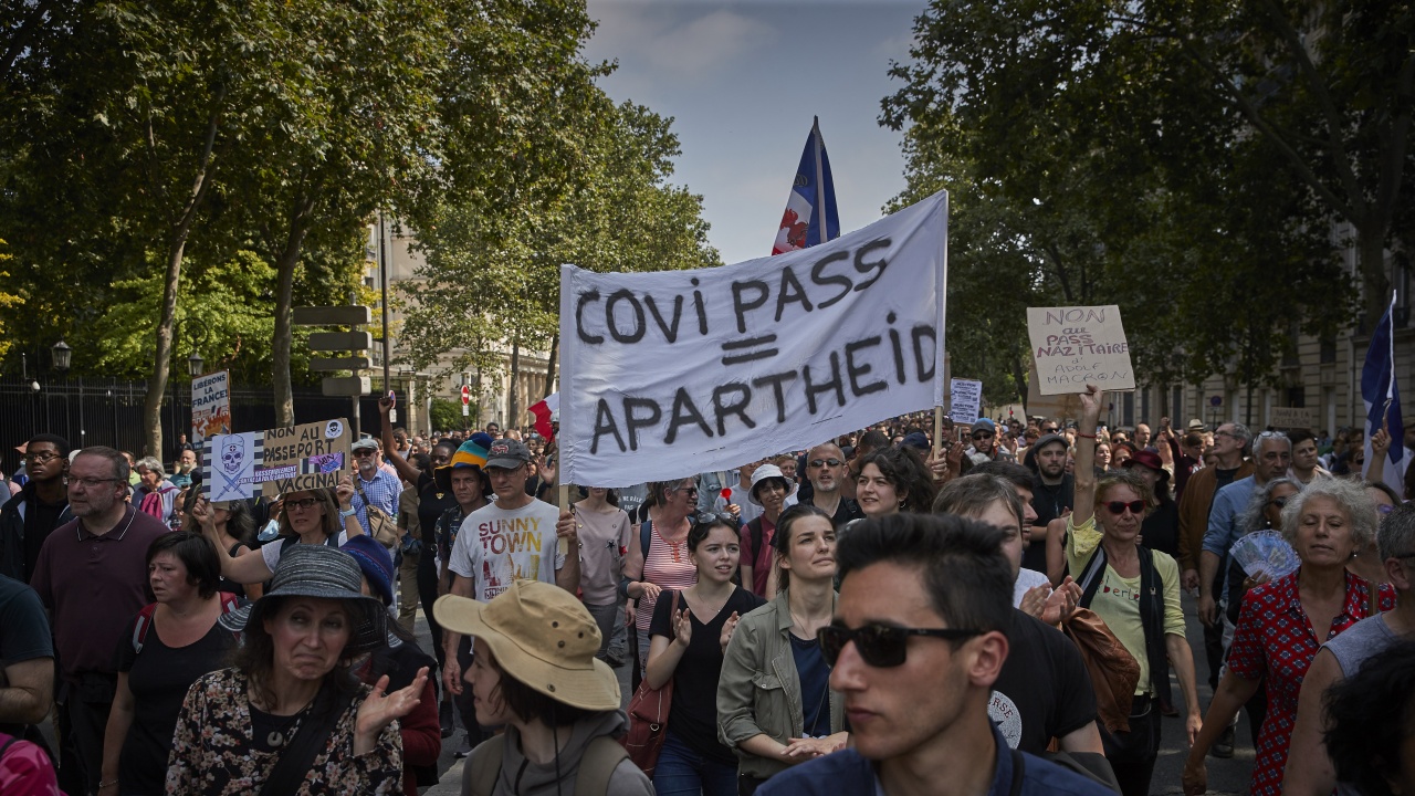 Франция се готви за нови масови протести срещу ковид мерките 