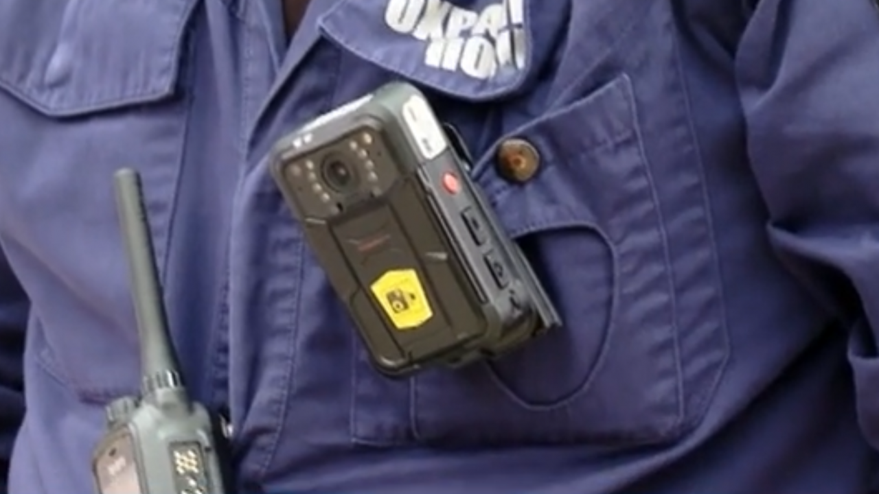 Родните полицаи като колегите им от САЩ - вече използват камера към униформата си