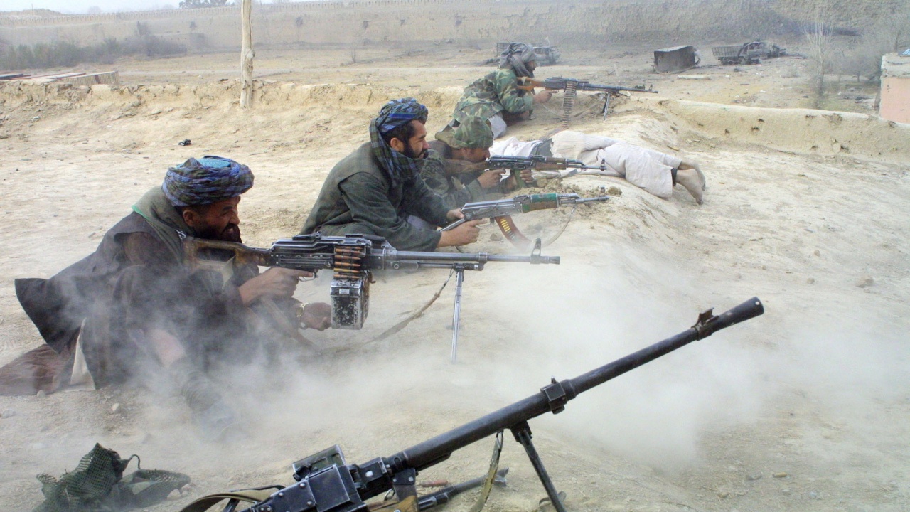  Над 1000 души са убити и ранени в три афганистански провинции през юли