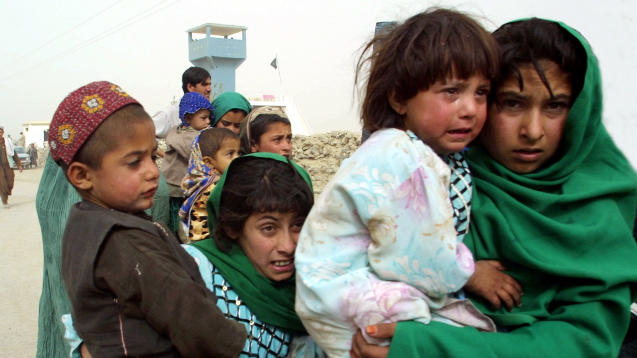 Тринайсет държави ще приемат евакуирани от страната си афганистанци