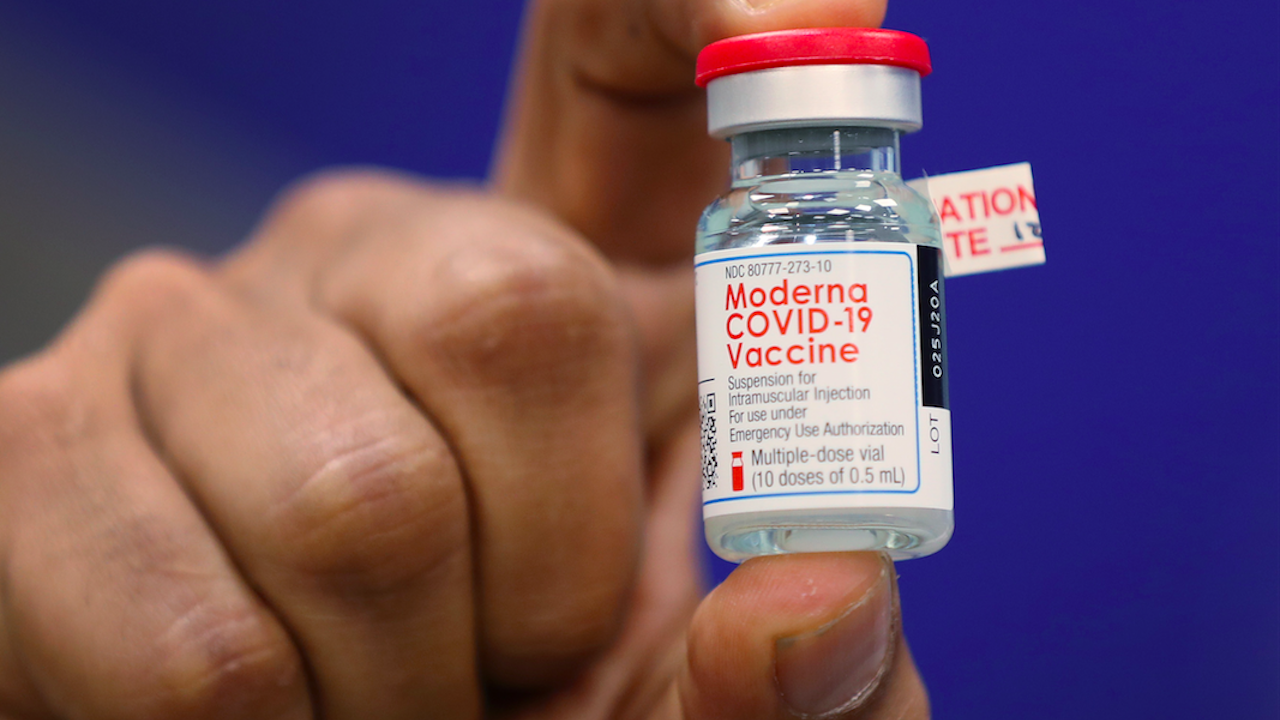 Япония спира временно използването на 1,63 милиона дози от ваксината на Модерна