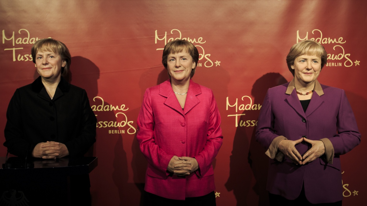 Берлинският музей на мадам Тюсо облече Ангела Меркел в планинарски дрехи