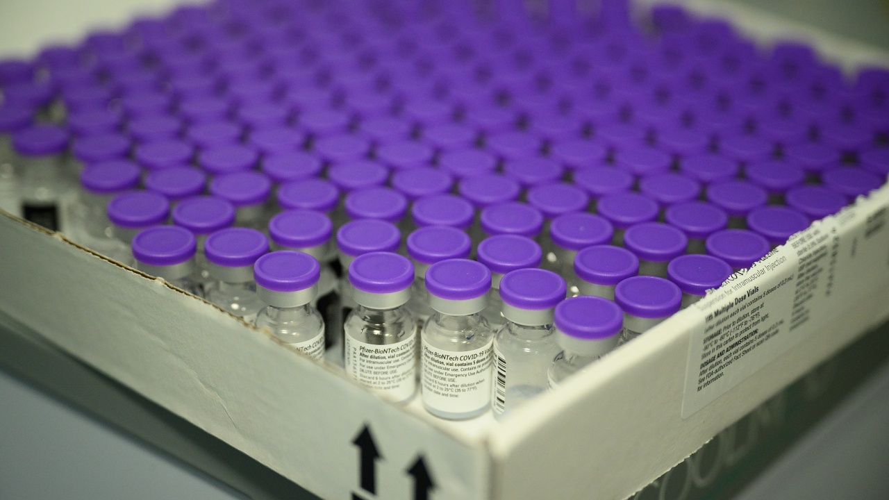 Нова пратка ваксини срещу COVID пристигна в Румъния