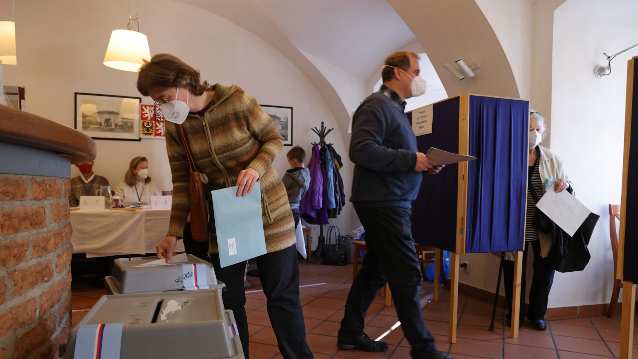 Чешката опозиция изненадващо спечели мнозинство в парламента