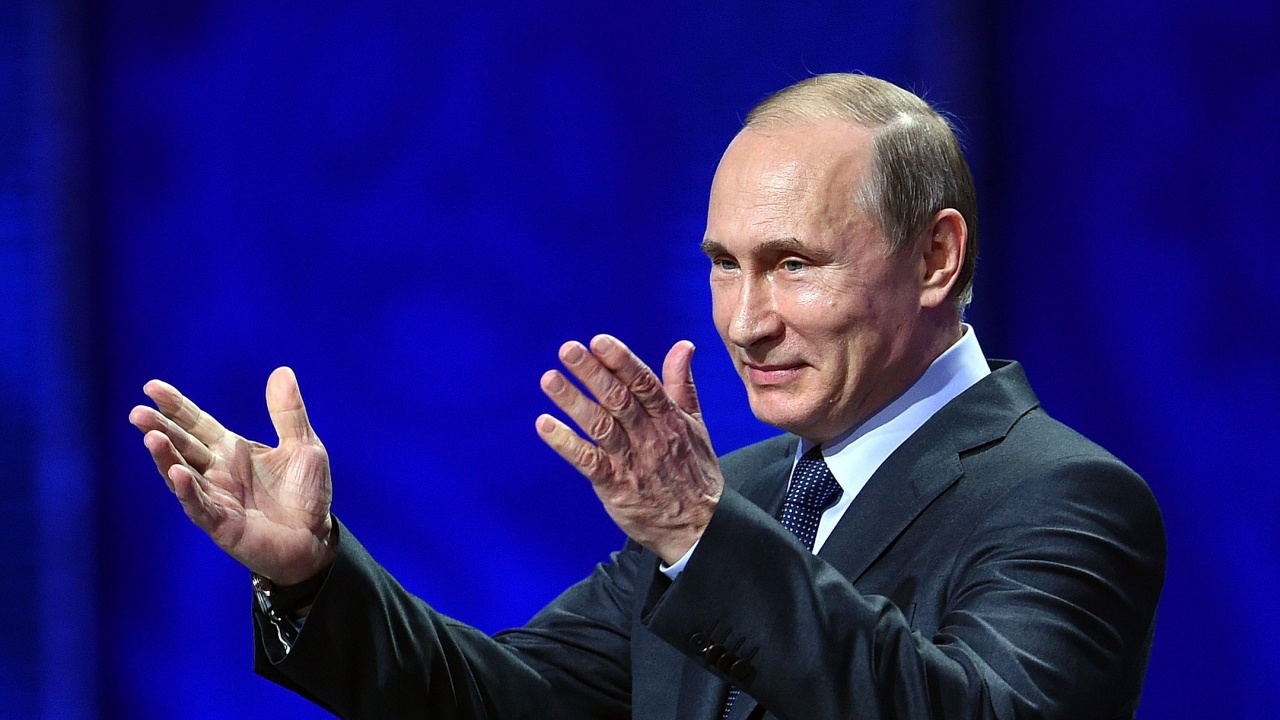 Путин призова новоизбраната Държавна дума да се бори с бедността в страната