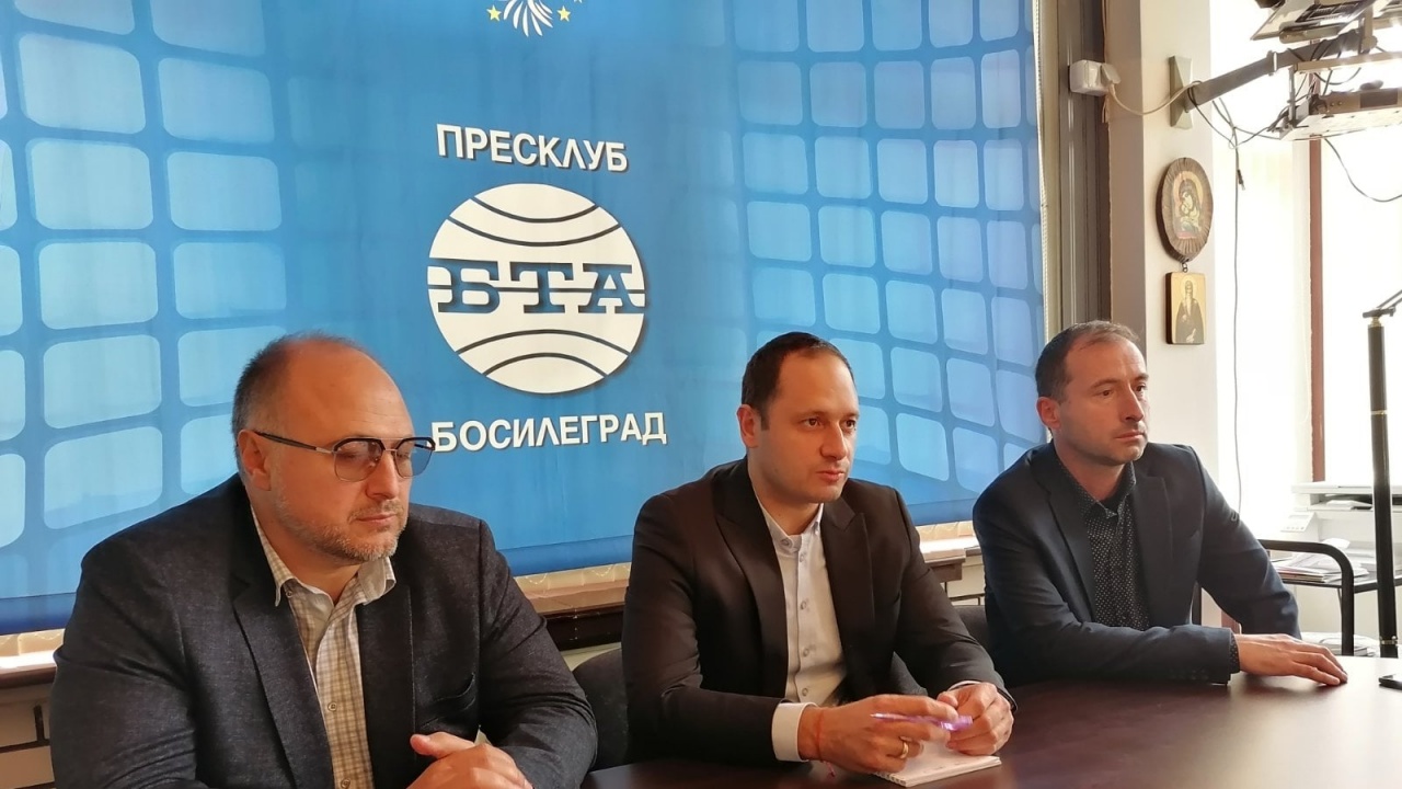 Българският евродепутат Петър Витанов посети Босилеград
