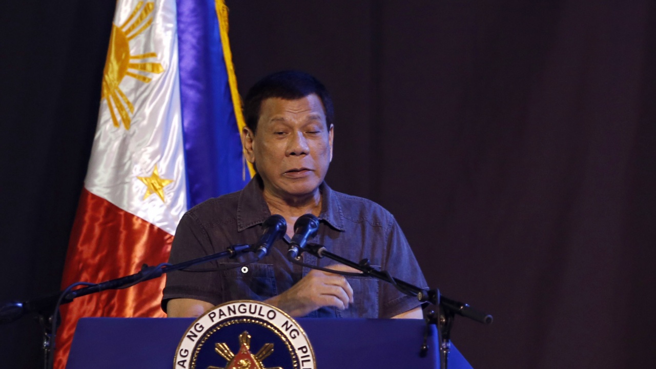 Президентството на Филипините: Родриго Дутерте се пошегува за ваксинацията на спящи хора