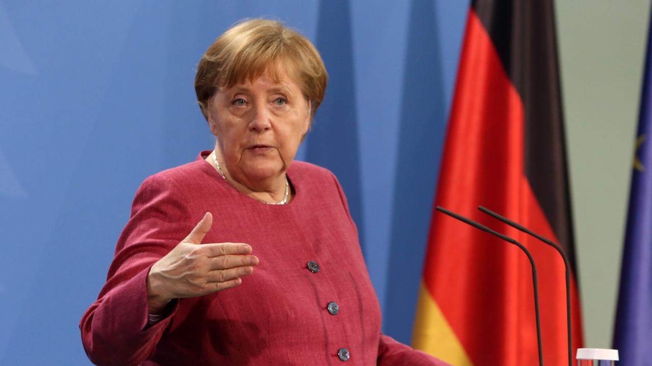  Лидерите от ЕС се сбогуваха с Меркел на вероятно последната им среща на върха с нейно участие