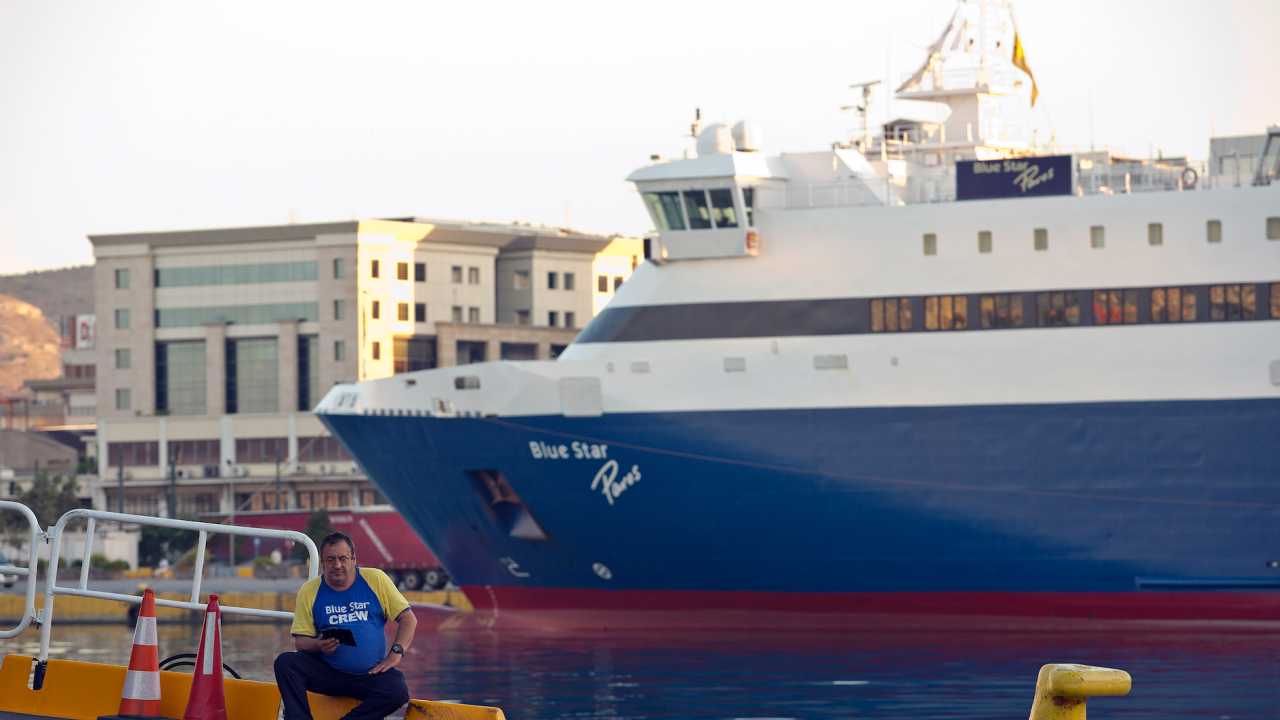 Стачка спира морския обществен транспорт в Гърция за 48 часа