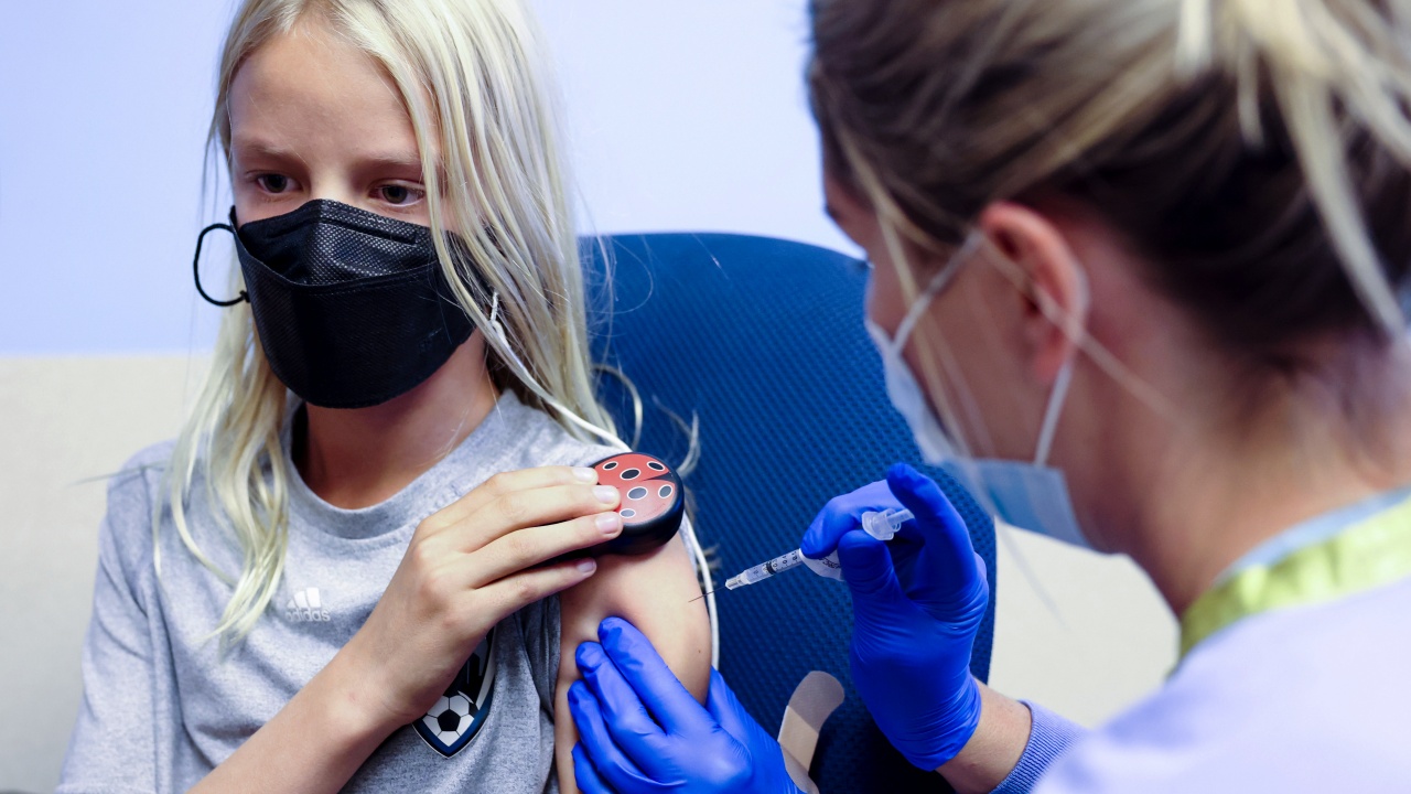 При близо 90% ваксинирано население Норвегия регистрира бум на новозаразени