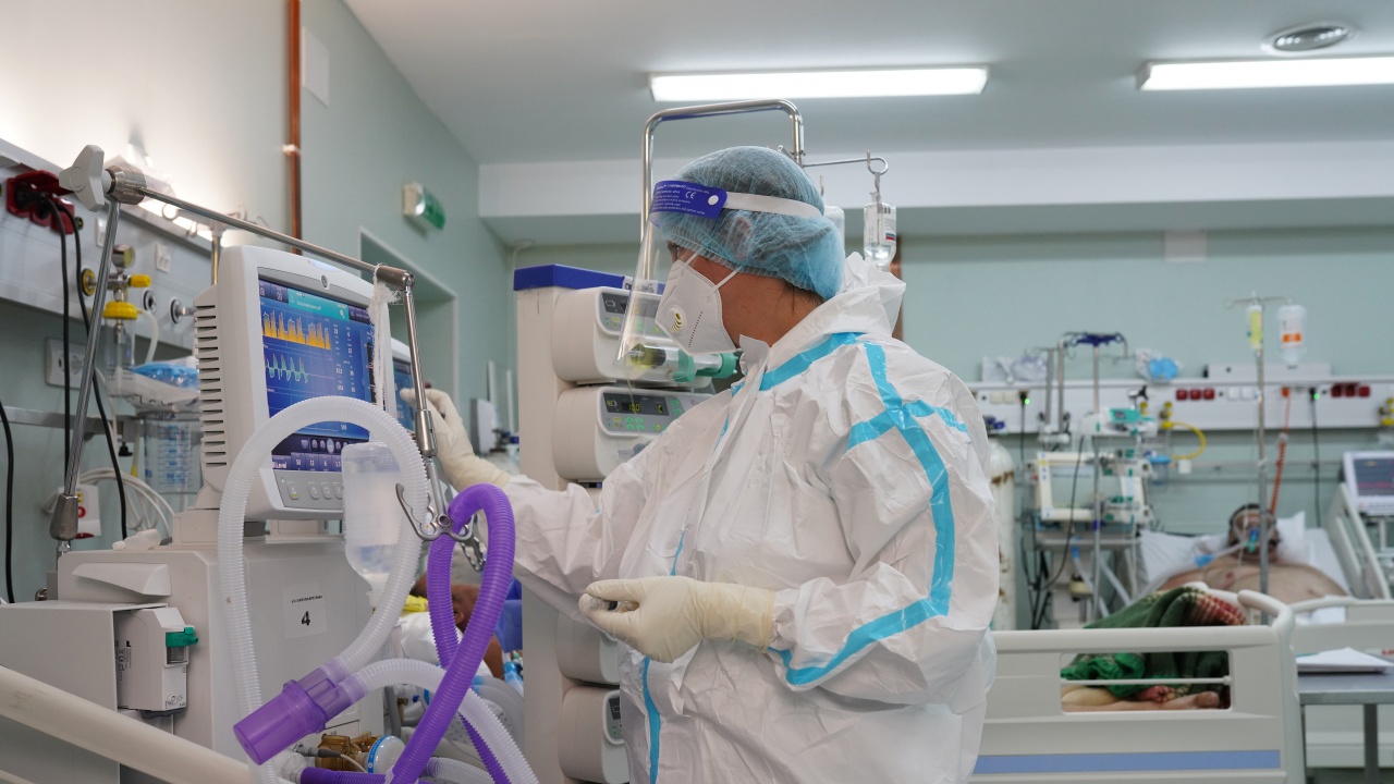 80% от хоспитализираните болни с COVID-19 в Сливенско са неимунизирани