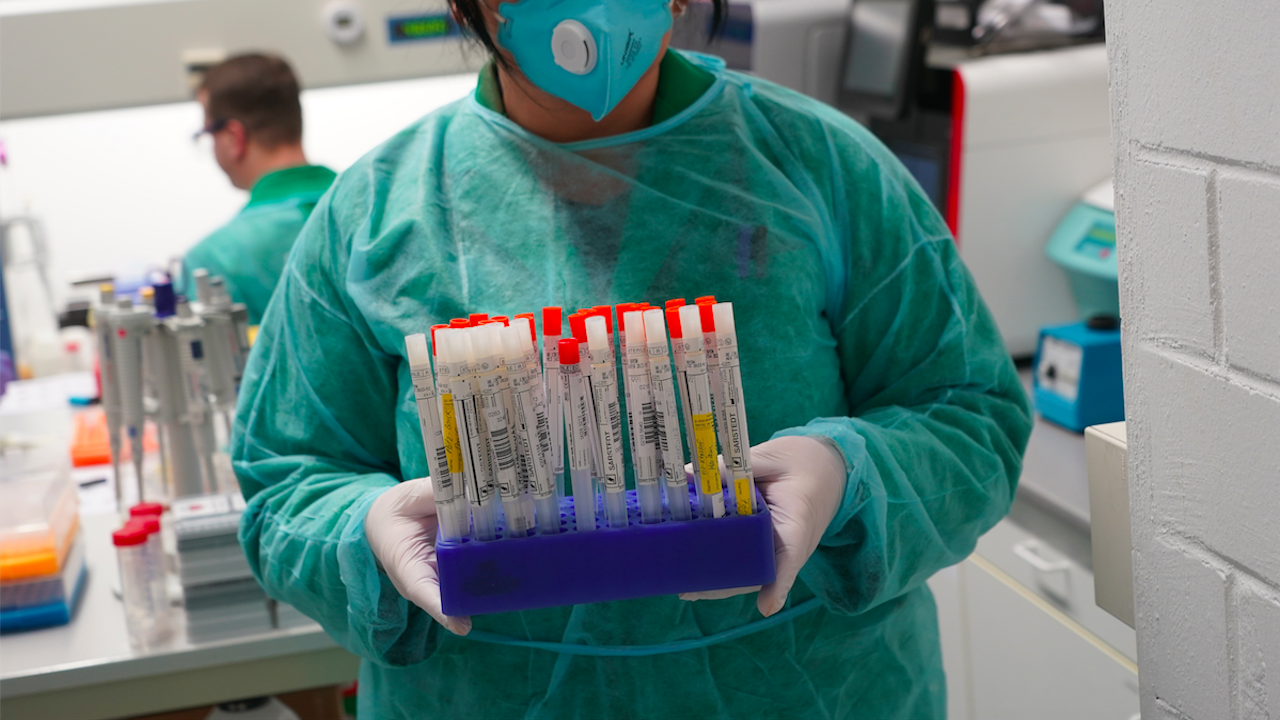 Германия регистрира 33 498 нови случая на заразяване с коронавирус