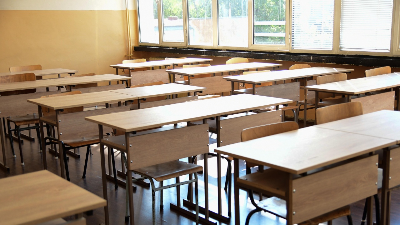 66% от малките ученици в Ловешка област се връщат в училище