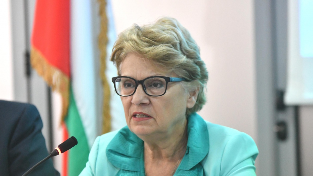 Министър Комитова обсъди възможности за финансиране на ВиК инфраструктура с кмета на Велинград Костадин Коев