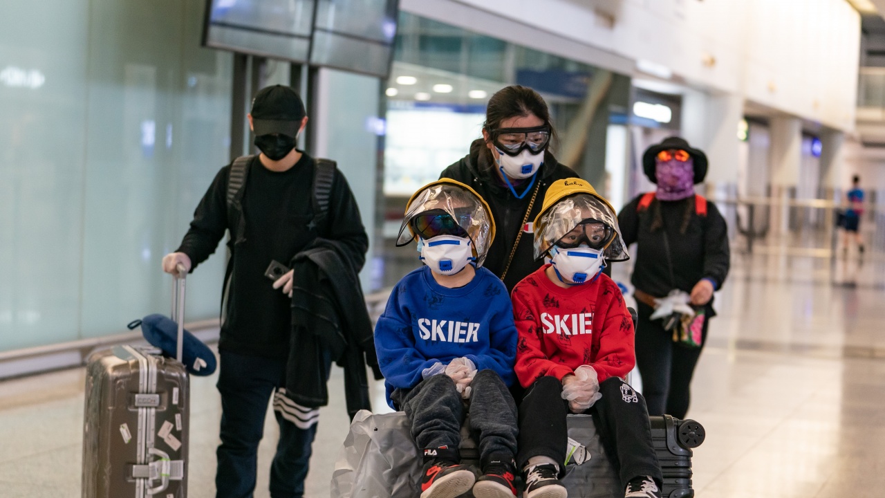 Хонконг спира полетите на Корейските авиолинии заради заразени с коронавирус