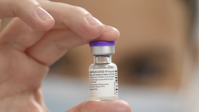 Световната здравна организация включи ваксината на Пфайзер-Бионтех в списъка на