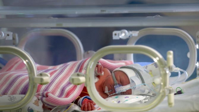 За пръв път родилното отделение в Ловеч посреща новата година без бебешки плач