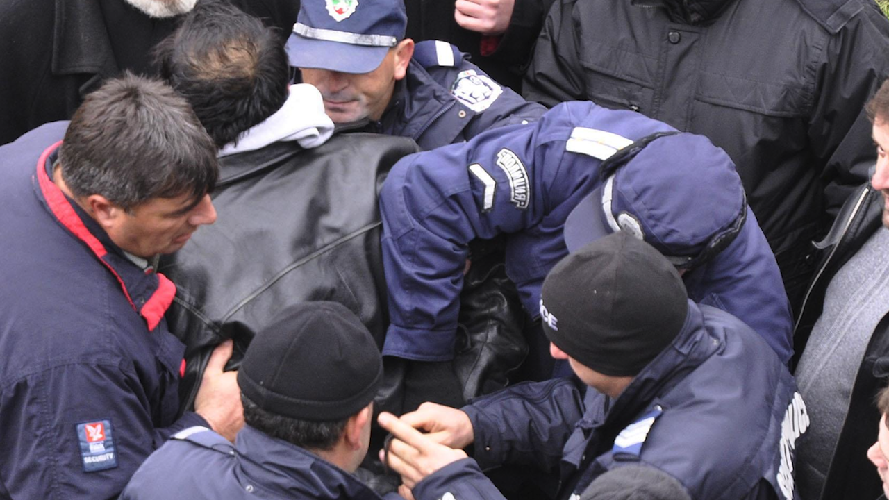 Арест по време на ваденето на богоявленския кръст в Русе
