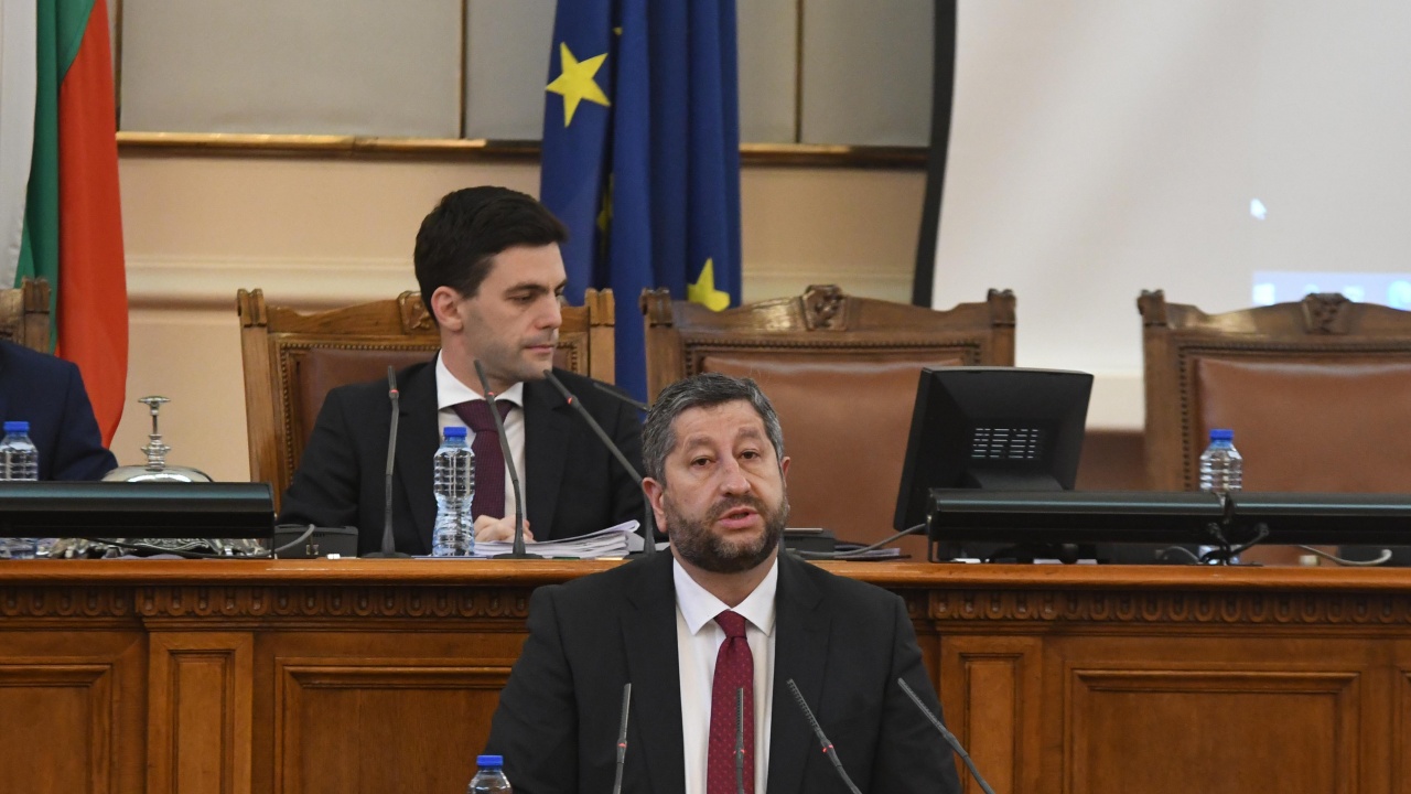 Иванов ще е председател на временната комисия за промени в Конституцията, опозицията отказа да участва