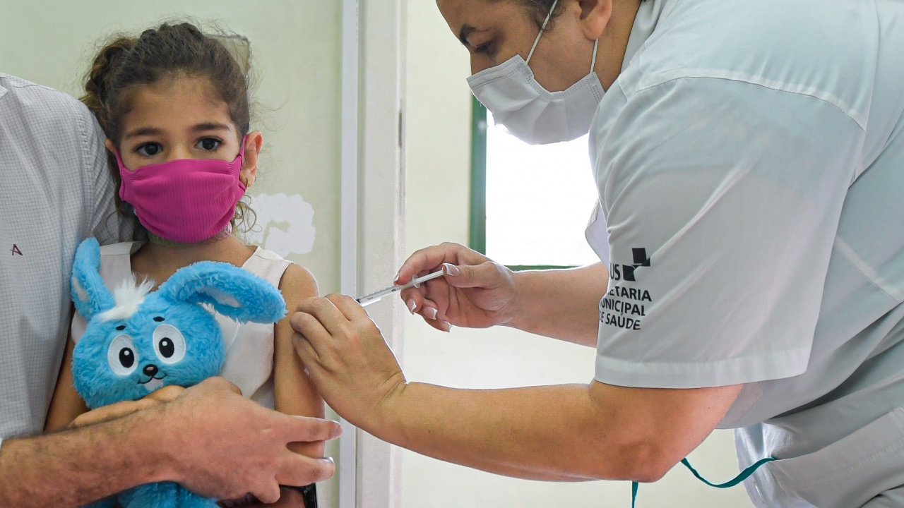 Румъния отлага следващата пратка педиатрични ваксини
