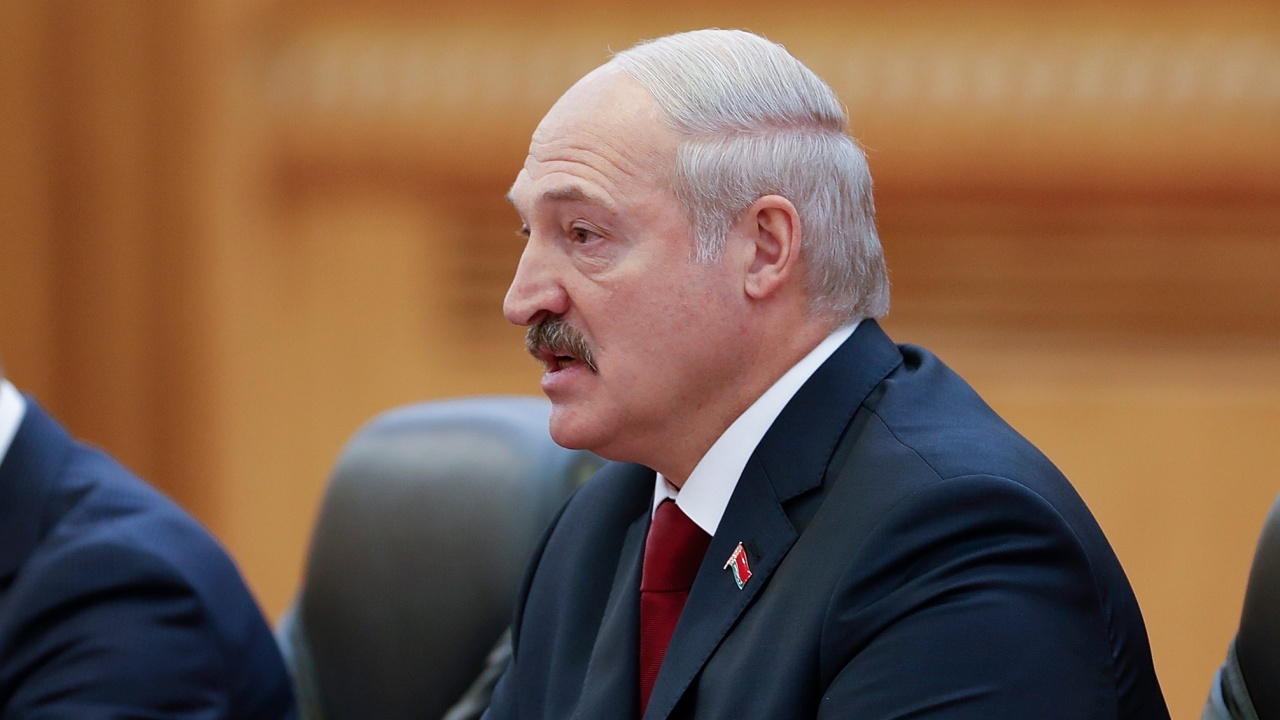 Лукашенко: Беларус ще купи военно оборудване от Русия през следващите години