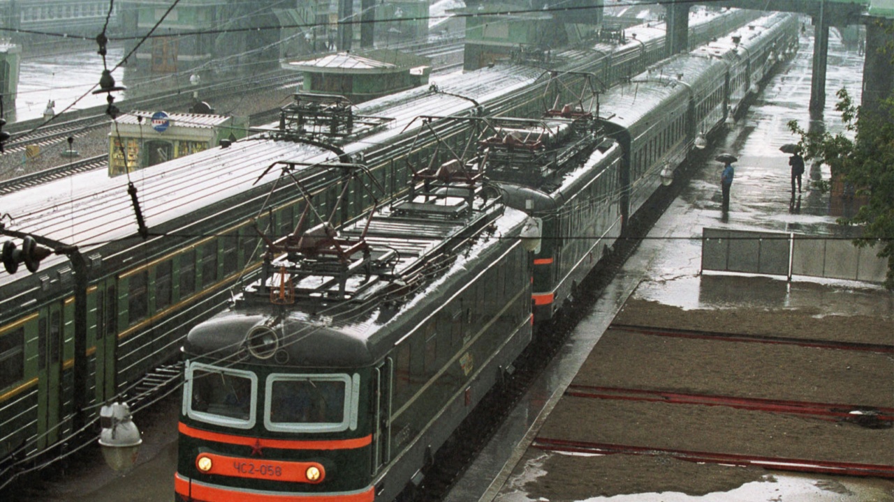 Руските железници са спрели да изпращат товарни превози до Украйна