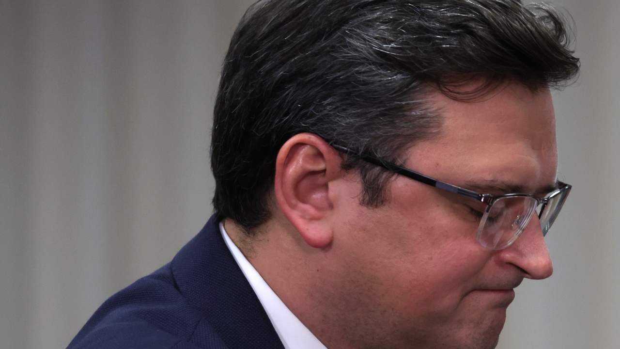 Украинският външен министър не е изключил възможността за среща с Лавров в Турция