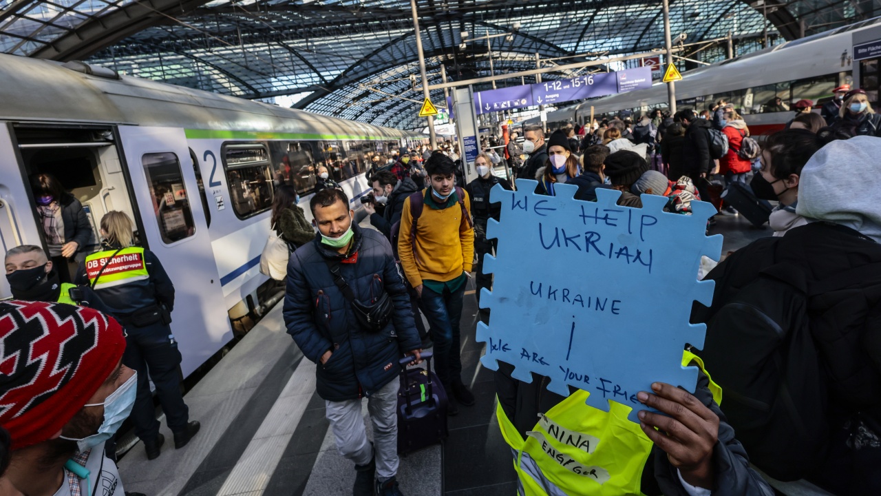 Общо 3780 украински бежанци са пристигнали в Гърция