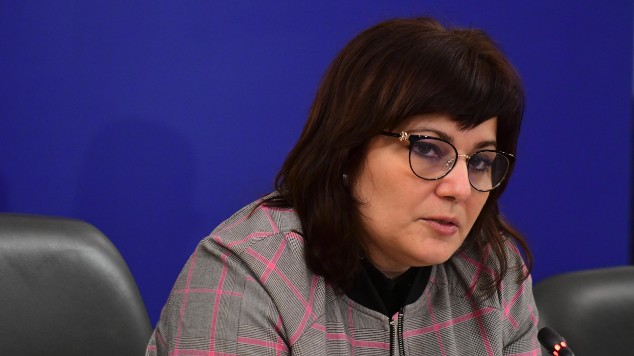 Министър Сербезова с нова заповед за "зеления сертификат" и разхлабването на COVID мерките
